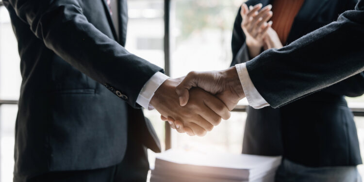 Sign Up for a FREE Issue of <i>Commercial Lease Law Insider</i>